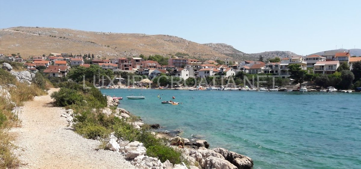 Terreno In vendita - ŠIBENSKO-KNINSKA  ŠIBENIK 