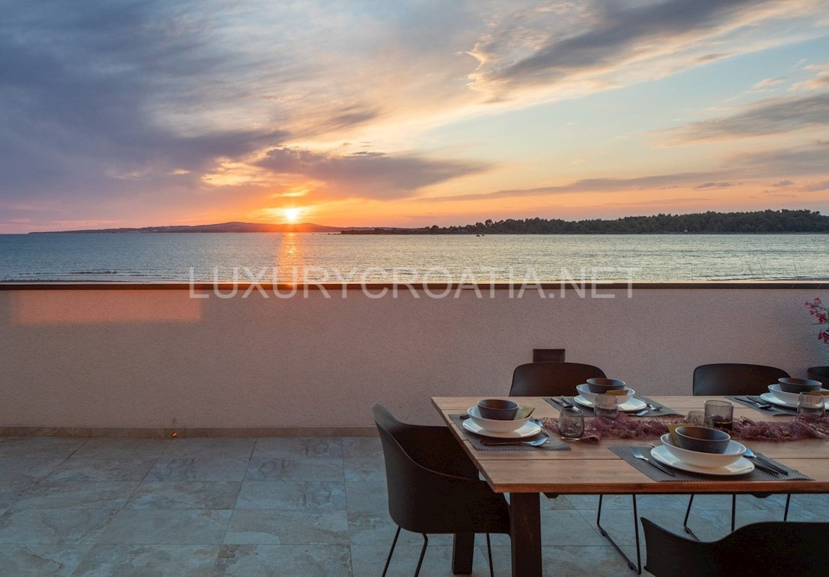 House For sale - ZADARSKA  NIN 