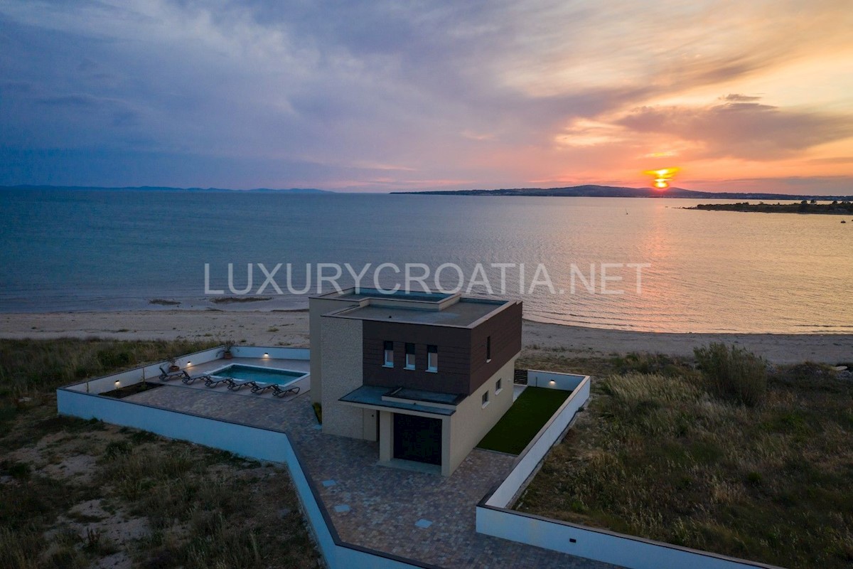 House For sale - ZADARSKA  NIN 