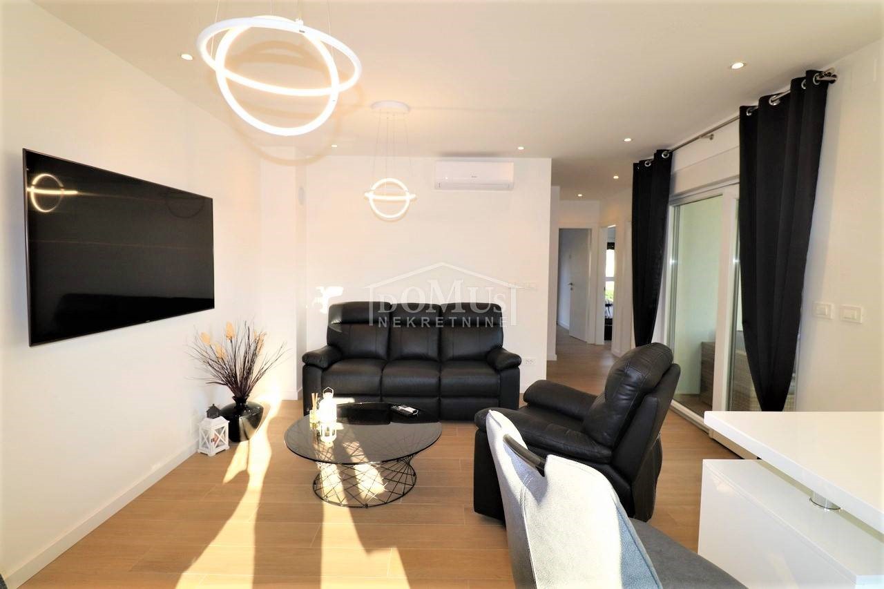 Flat For sale - ŠIBENSKO-KNINSKA  VODICE 
