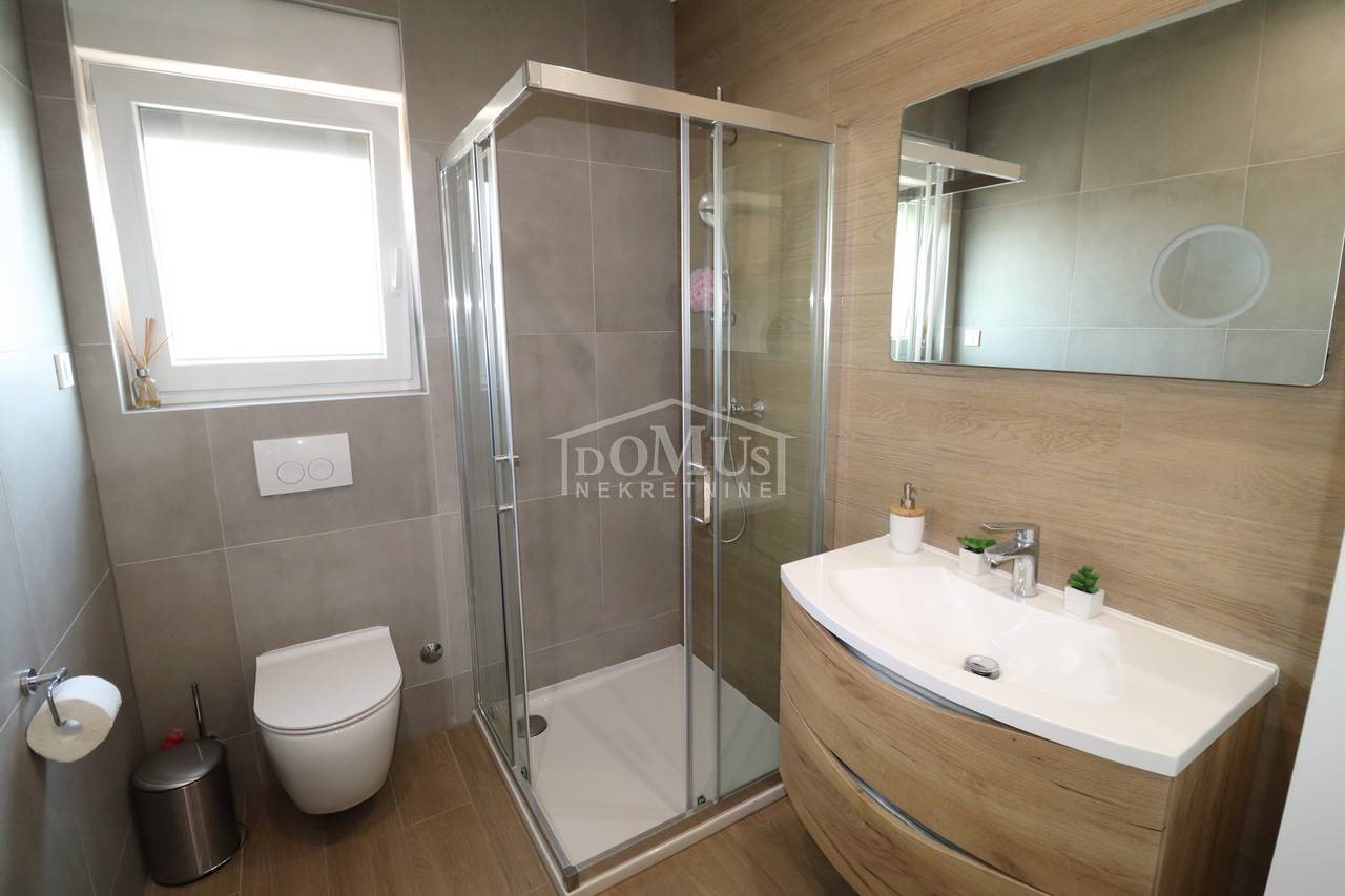 Flat For sale - ŠIBENSKO-KNINSKA  VODICE 