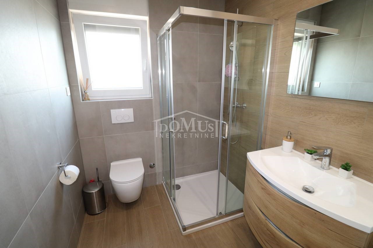 Flat For sale - ŠIBENSKO-KNINSKA  VODICE 