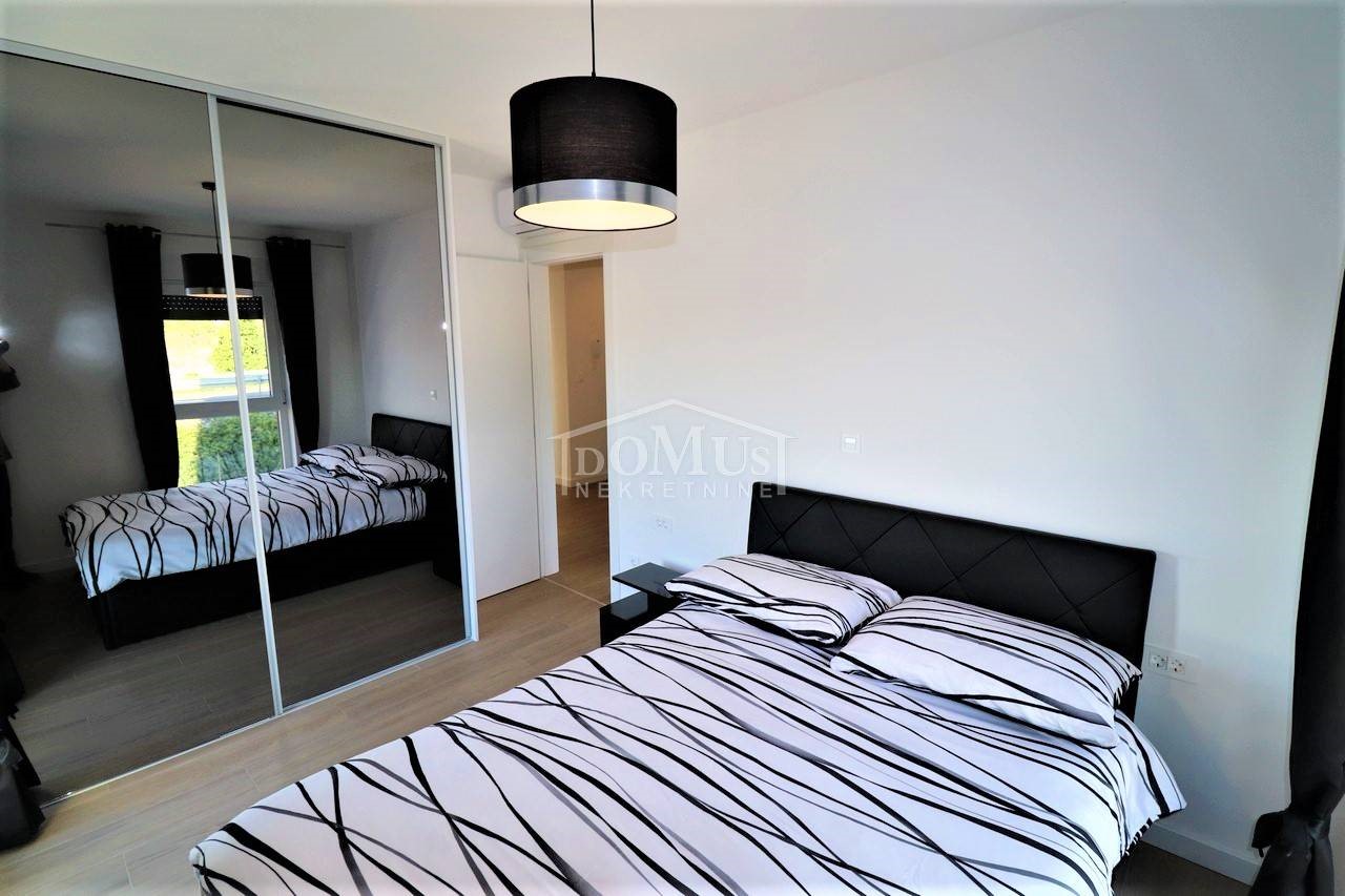 Flat For sale - ŠIBENSKO-KNINSKA  VODICE 