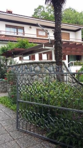 Casa in vendita 260 m² – Rijeka