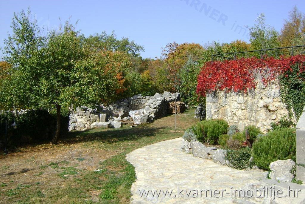 Dom Na predaj - PRIMORSKO-GORANSKA  KRK 