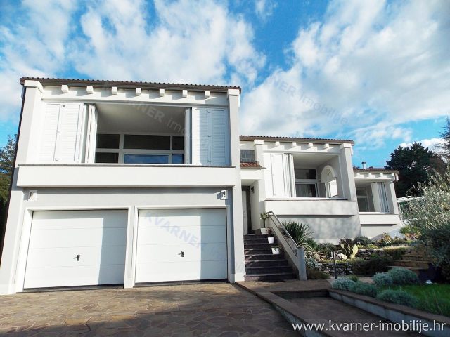 House for sale 305 m² – Njivice