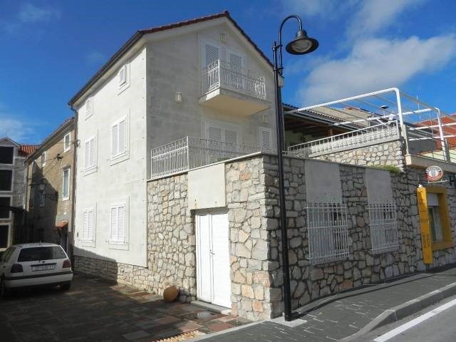 Dom na predaj 106 m² – Tisno