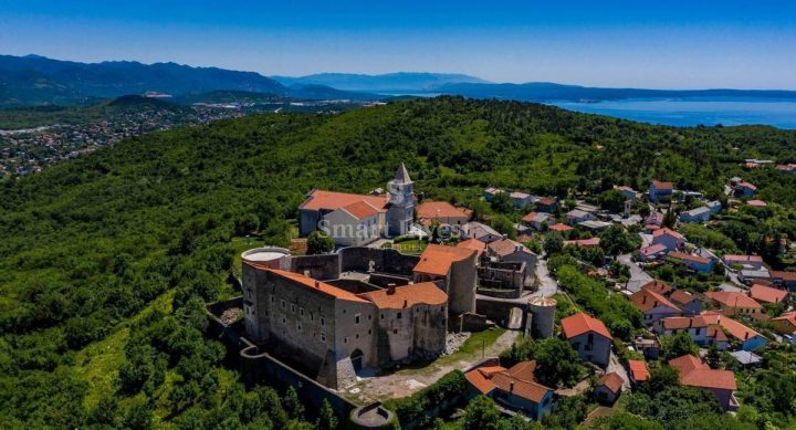 Zemljište na prodaju 3500 m² – Grobnik