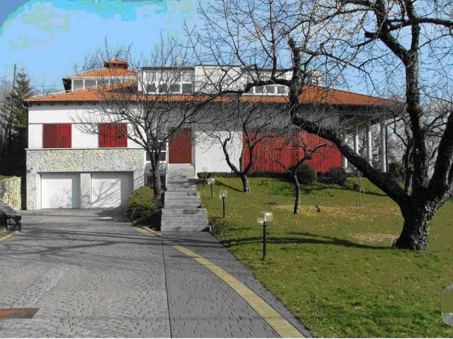 House for sale 500 m² – Sljeme