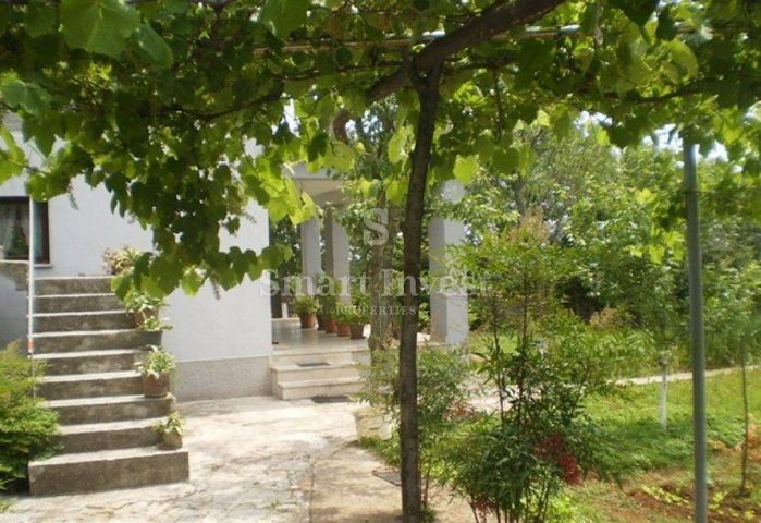 Haus zu verkaufen 318 m² – Rijeka