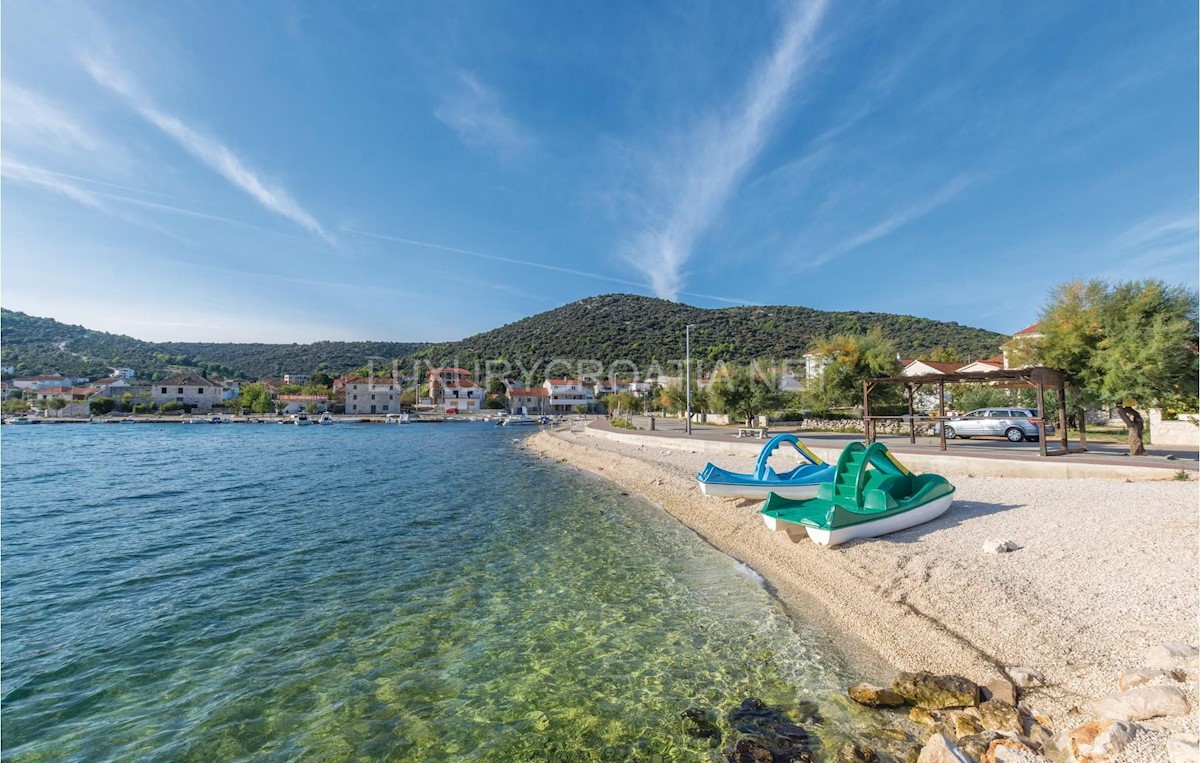 Grundstück Zu verkaufen - SPLITSKO-DALMATINSKA  MARINA 