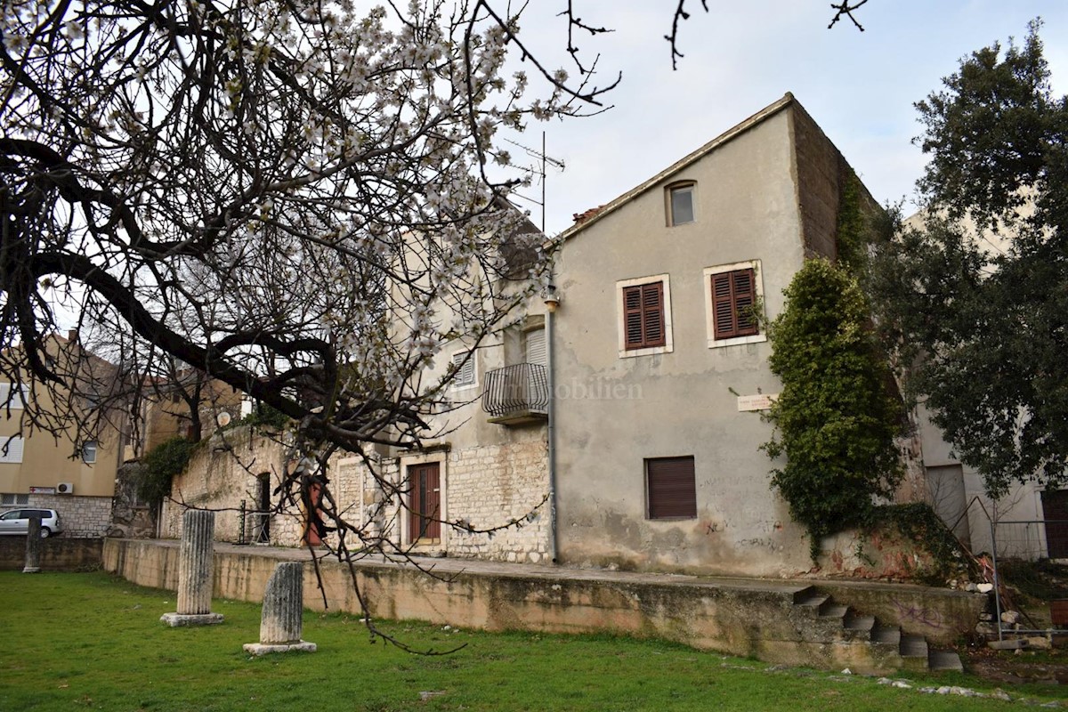 House For sale