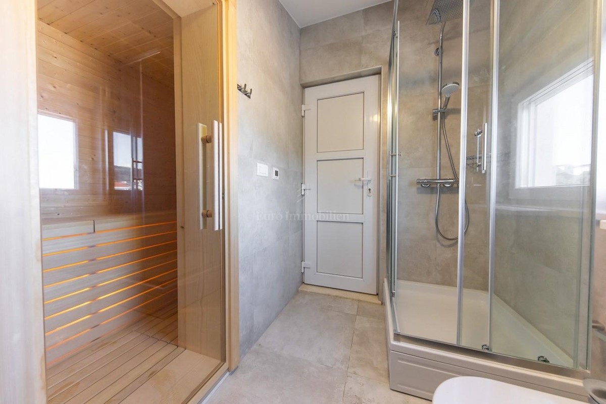 Maison À vendre - ŠIBENSKO-KNINSKA  Rogoznica