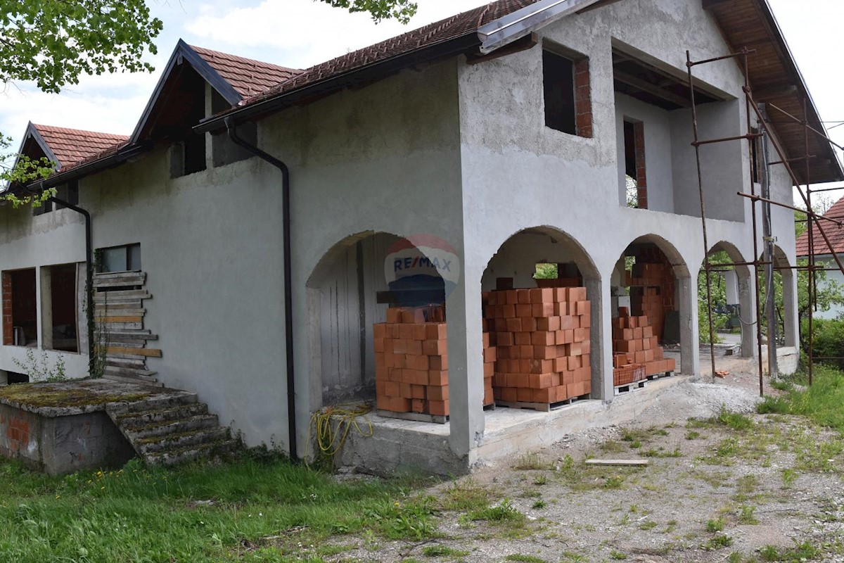 Dom Na sprzedaż - PRIMORSKO-GORANSKA  VRBOVSKO 