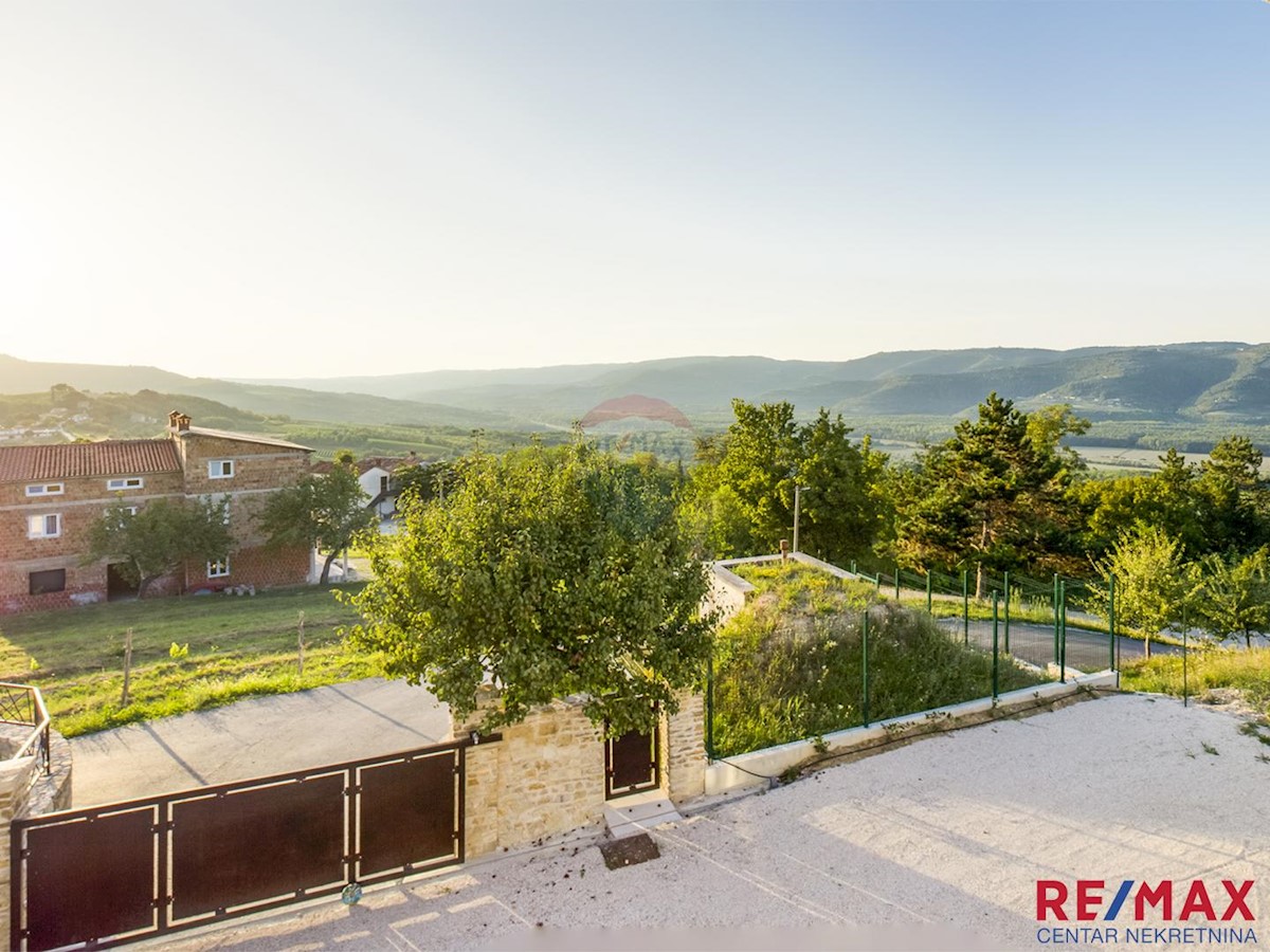Kuća Na prodaju - ISTARSKA  MOTOVUN 
