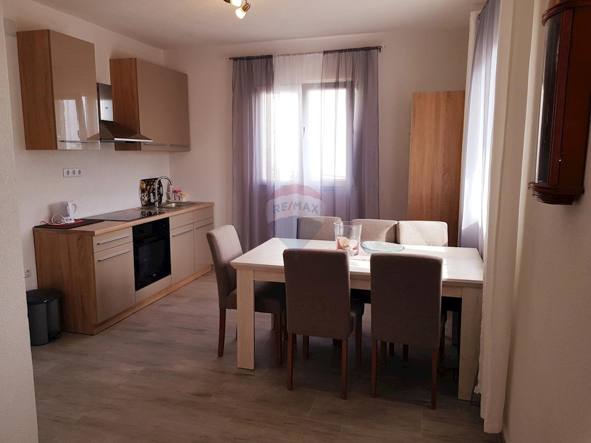 Haus Zu verkaufen - ŠIBENSKO-KNINSKA  ROGOZNICA 