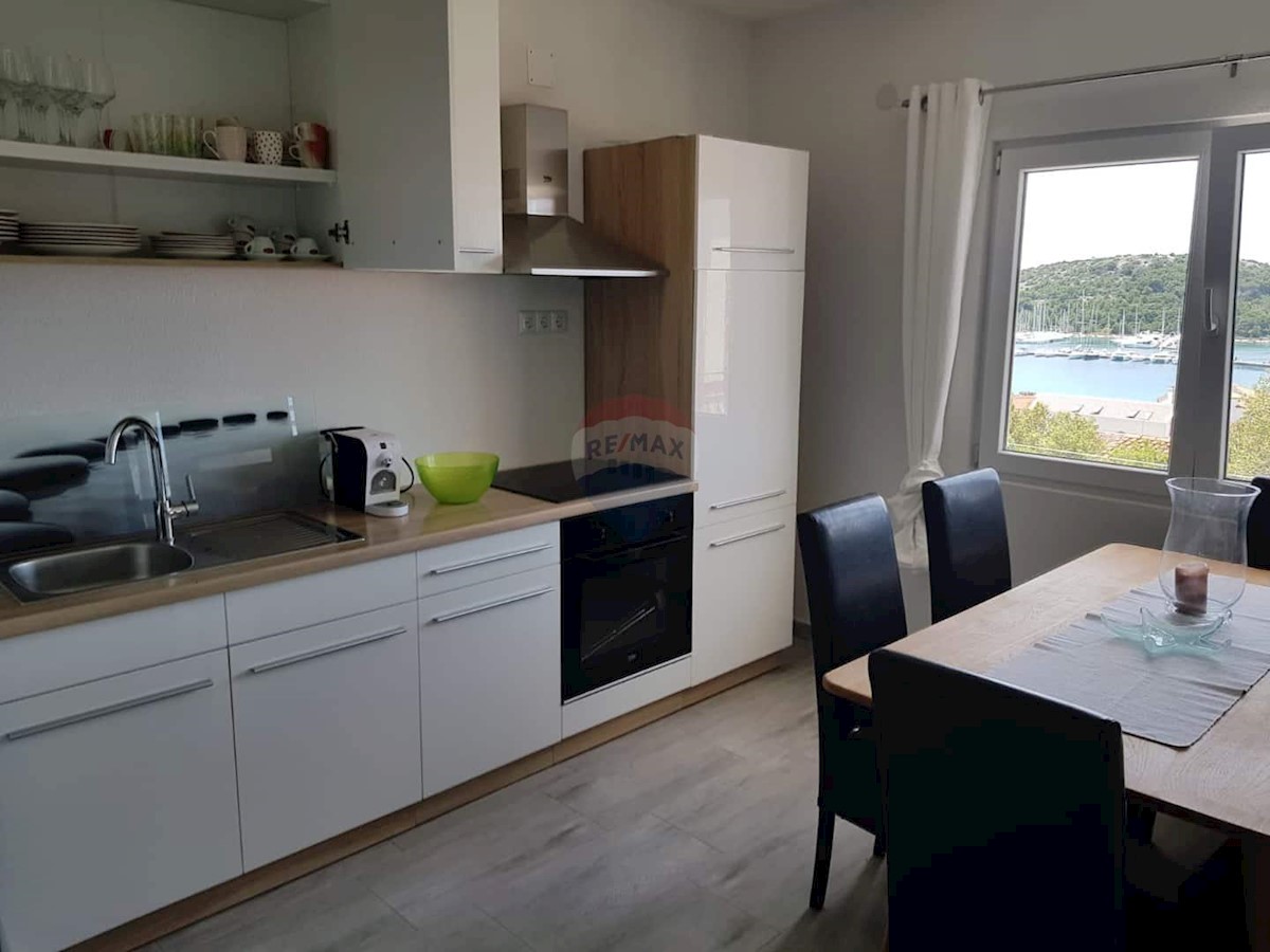 Haus Zu verkaufen - ŠIBENSKO-KNINSKA  ROGOZNICA 