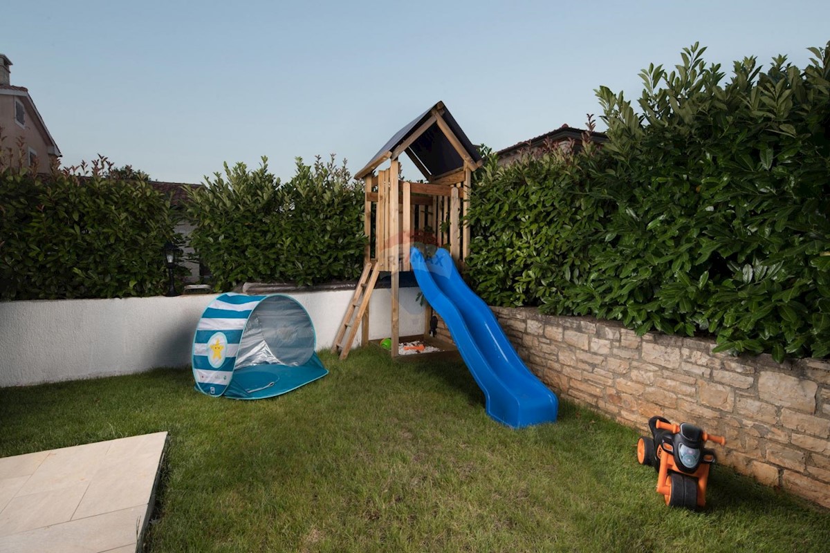 Haus Zu verkaufen - ISTARSKA  VIŠNJAN 
