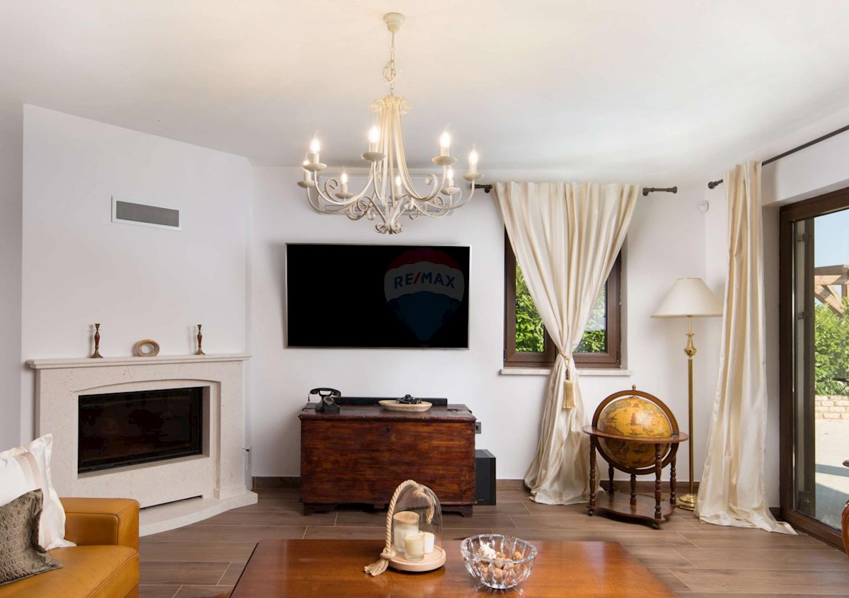 Haus Zu verkaufen - ISTARSKA  VIŠNJAN 