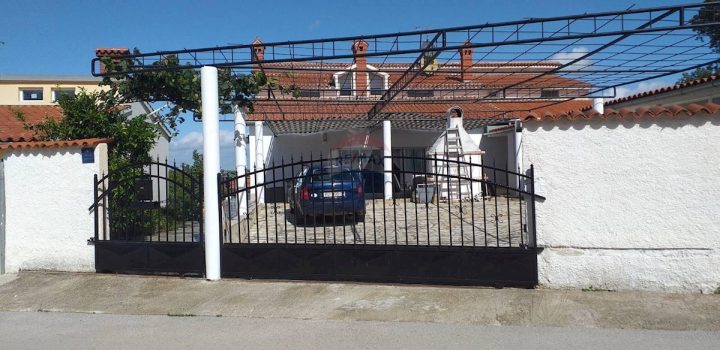 Kuća na prodaju 1350 m² – Pomer