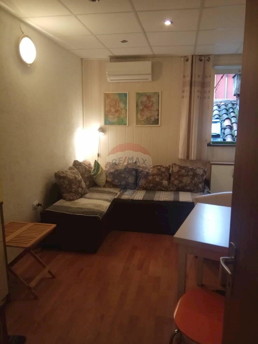 Stan Na prodaju - ISTARSKA  ROVINJ 