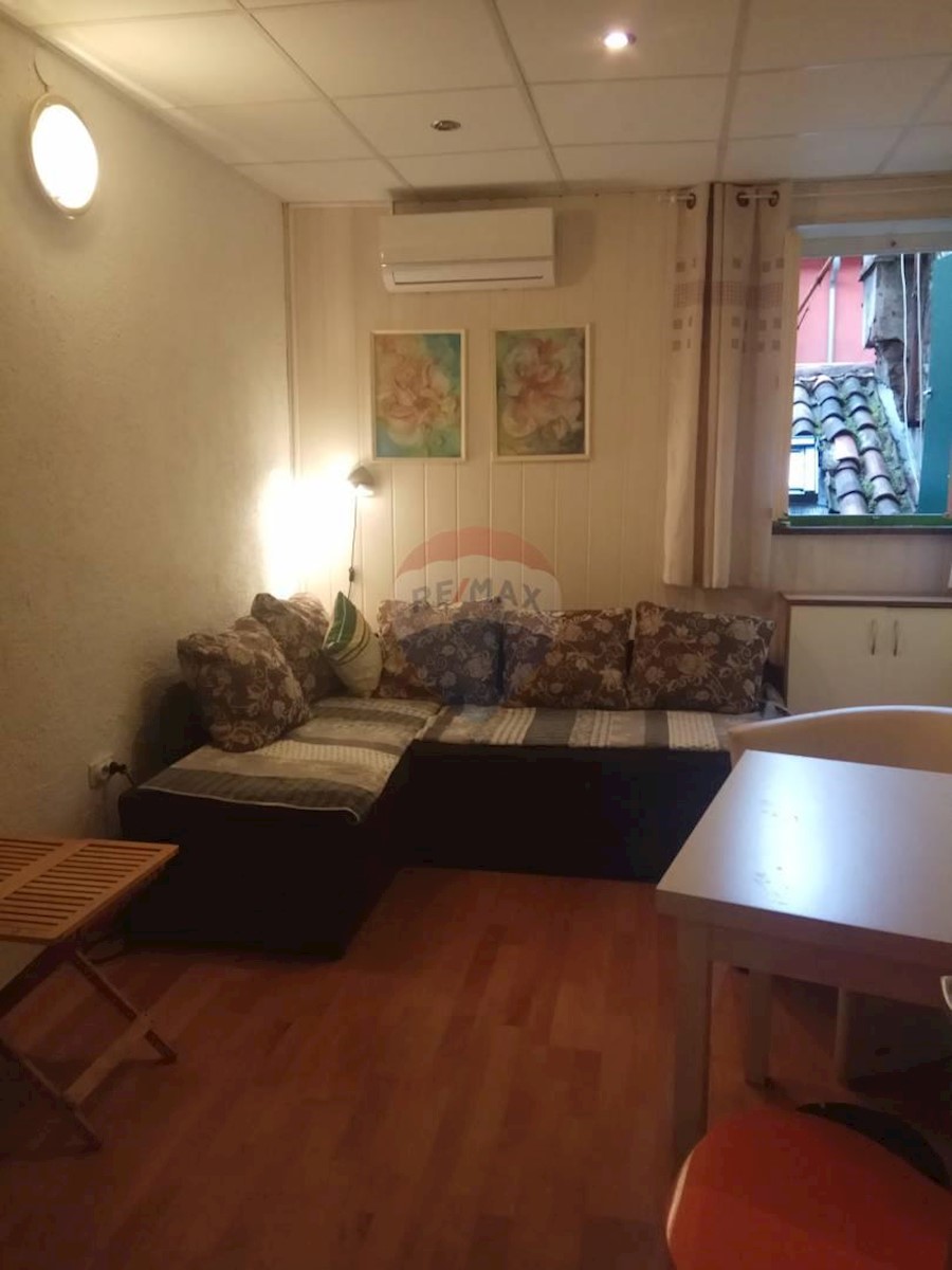 Stan Na prodaju - ISTARSKA  ROVINJ 