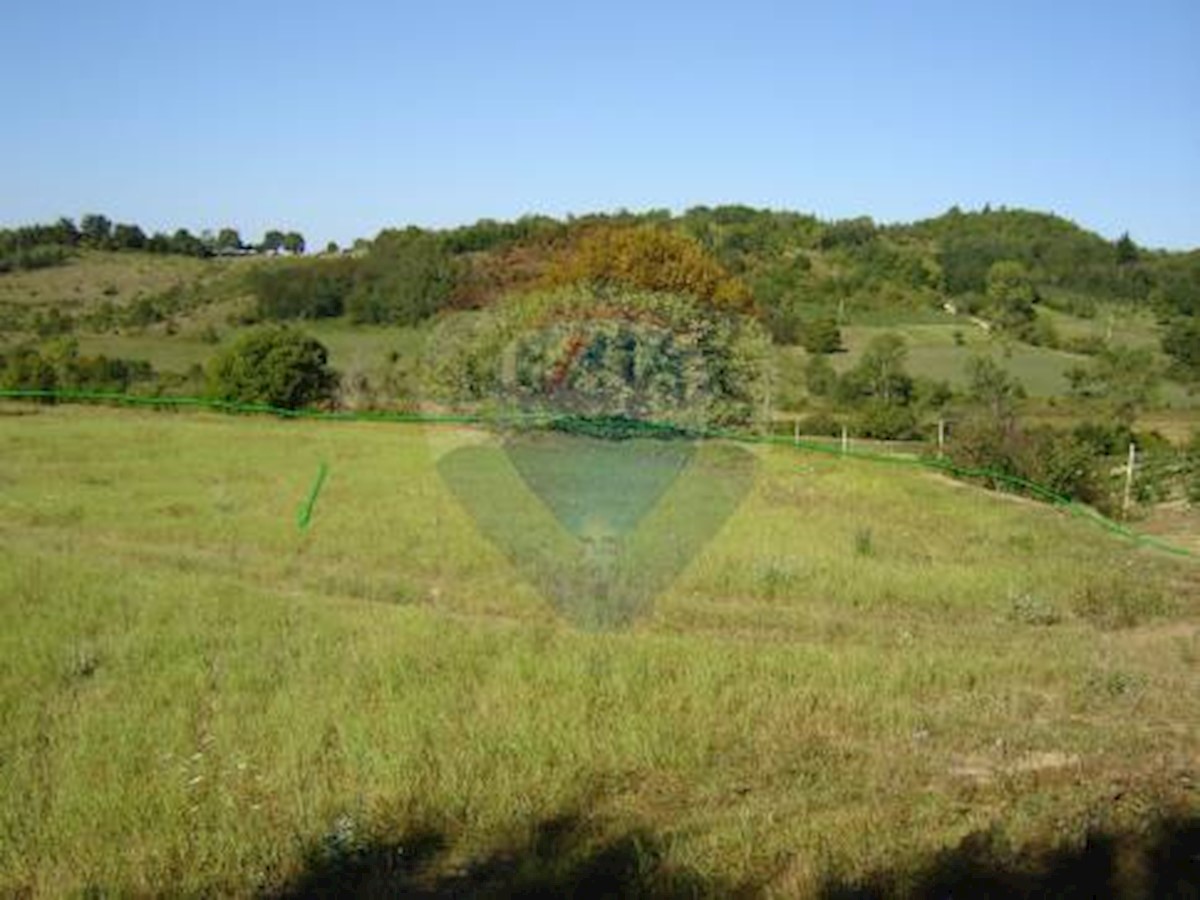 Terreno In vendita - ISTARSKA  KAROJBA 