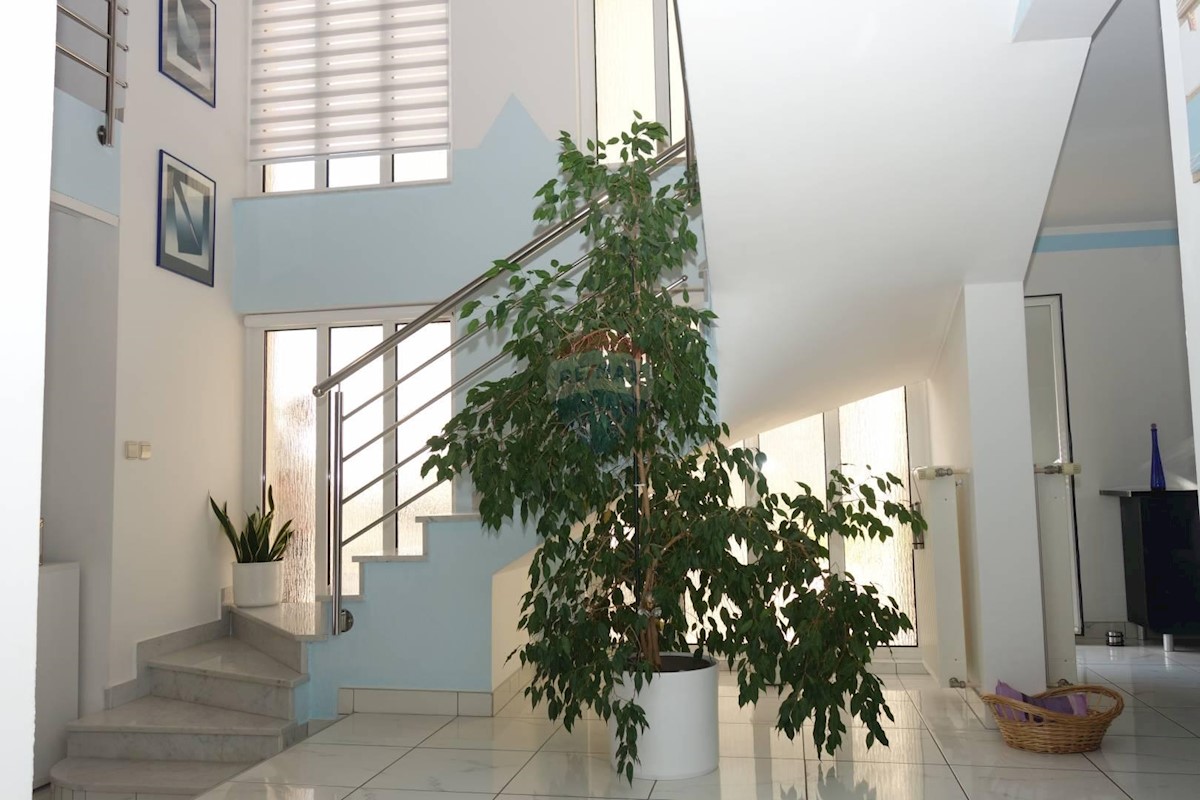 House For sale - PRIMORSKO-GORANSKA  CRIKVENICA 