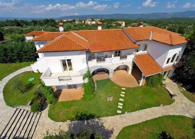 Casa in vendita 430 m² – Rakalj