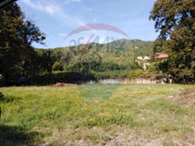 Zemljište na prodaju 1612 m² – Pobri