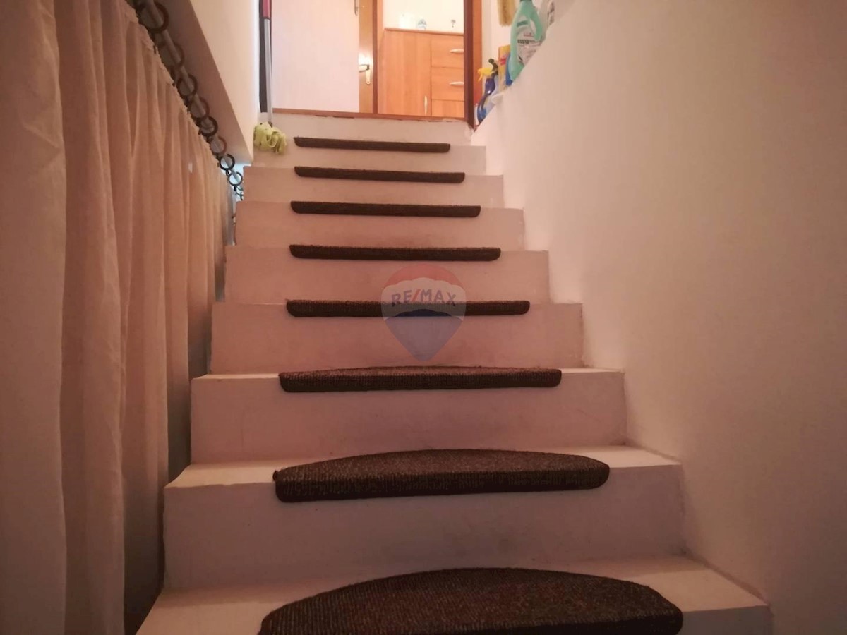 Casa In vendita - PRIMORSKO-GORANSKA  VIŠKOVO 