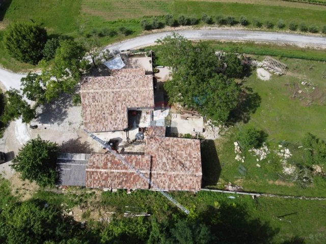 Haus Zu verkaufen - Istarska Cerovlje - foto 2/7