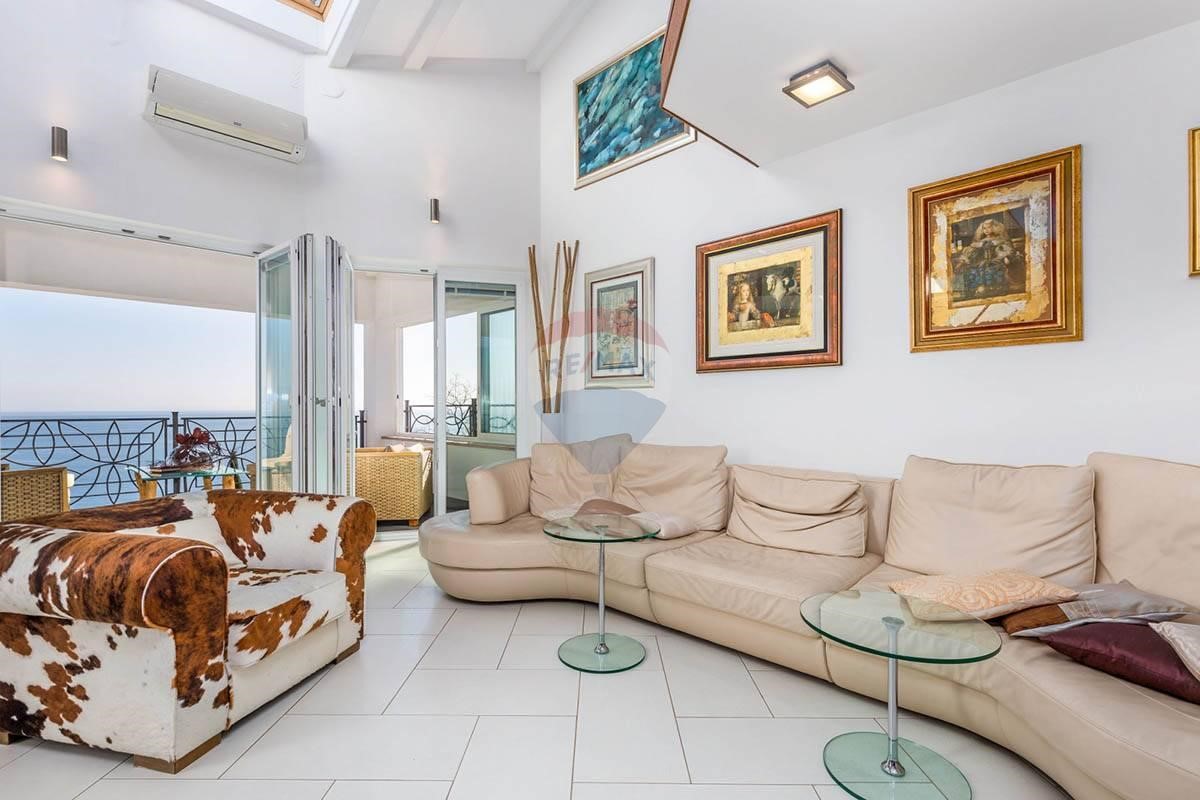 Apartmán K pronájmu - PRIMORSKO-GORANSKA  OPATIJA 