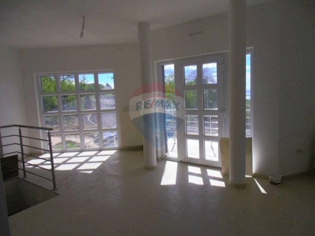 Poslovni prostor na prodaju 115 m² – Brestovice