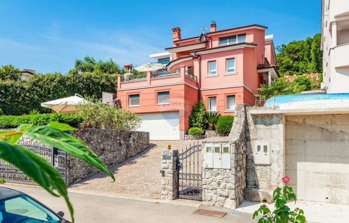 Dom na sprzedaż 550 m² – Opatija