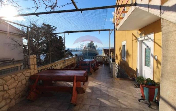 Hiša na predaj 500 m² – Omišalj