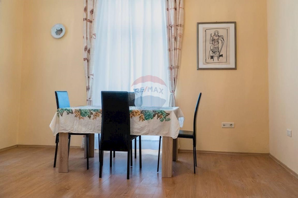 Stan Za najam - PRIMORSKO-GORANSKA  OPATIJA 