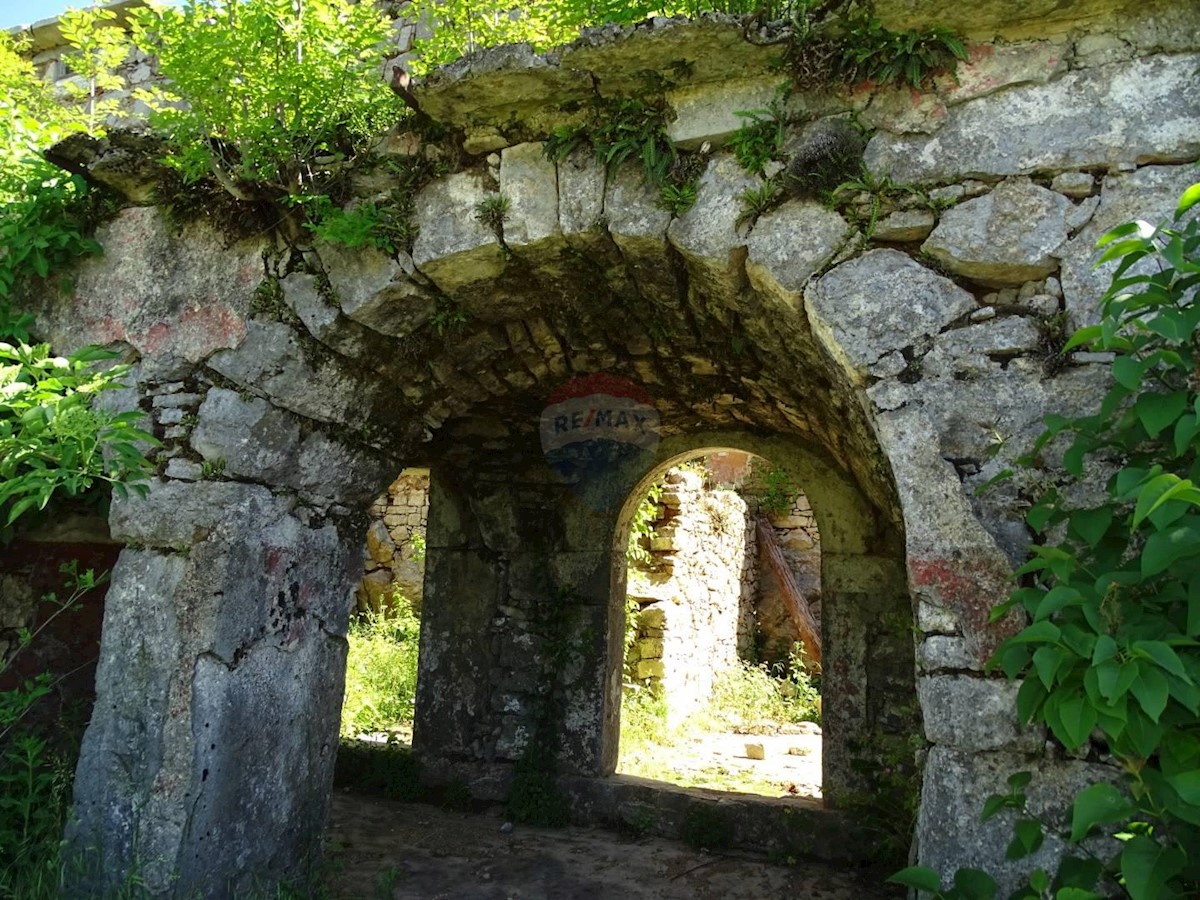Dom Na predaj - PRIMORSKO-GORANSKA  KLANA 
