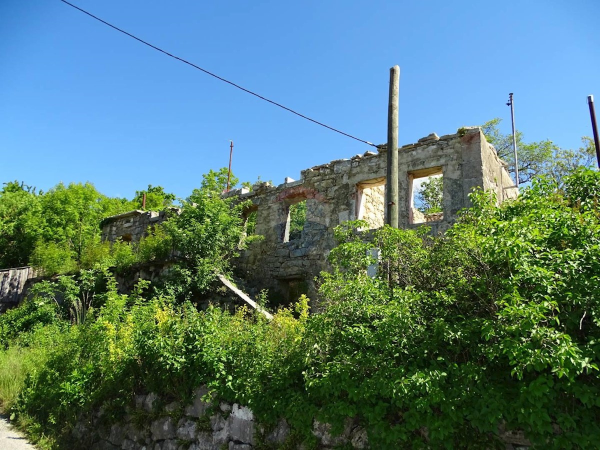 Hiša Naprodaj - PRIMORSKO-GORANSKA  Klana