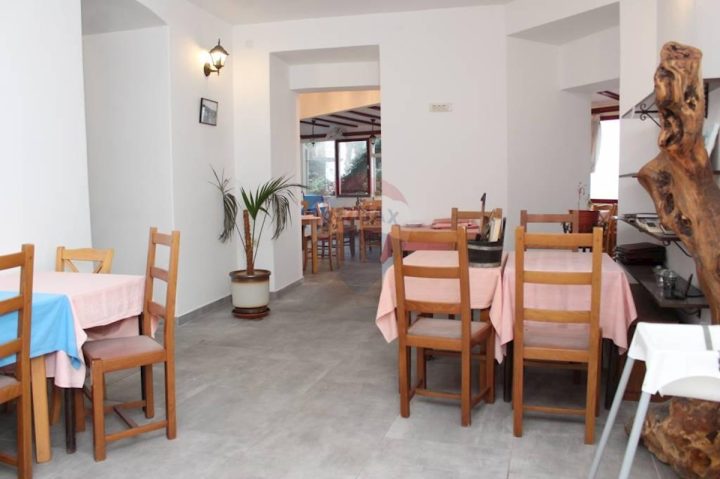 Business premises For rent - Primorsko-goranska Lovran - foto 3/12