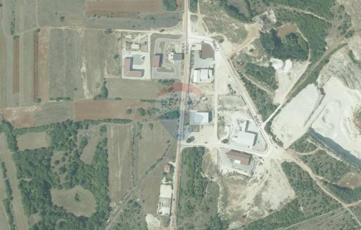 Land for sale 5363 m² – Bibići