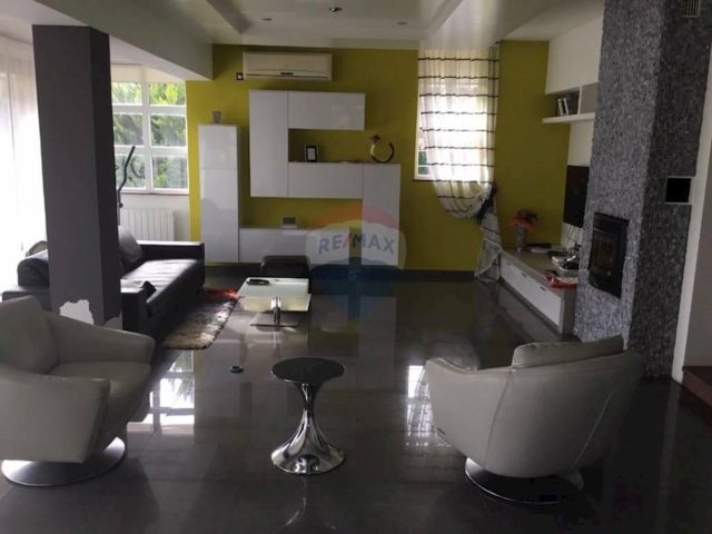 House for sale 280 m² – Kastav