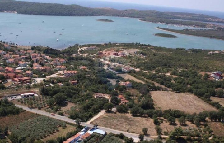 Parcela na predaj 6699 m² – Medulin