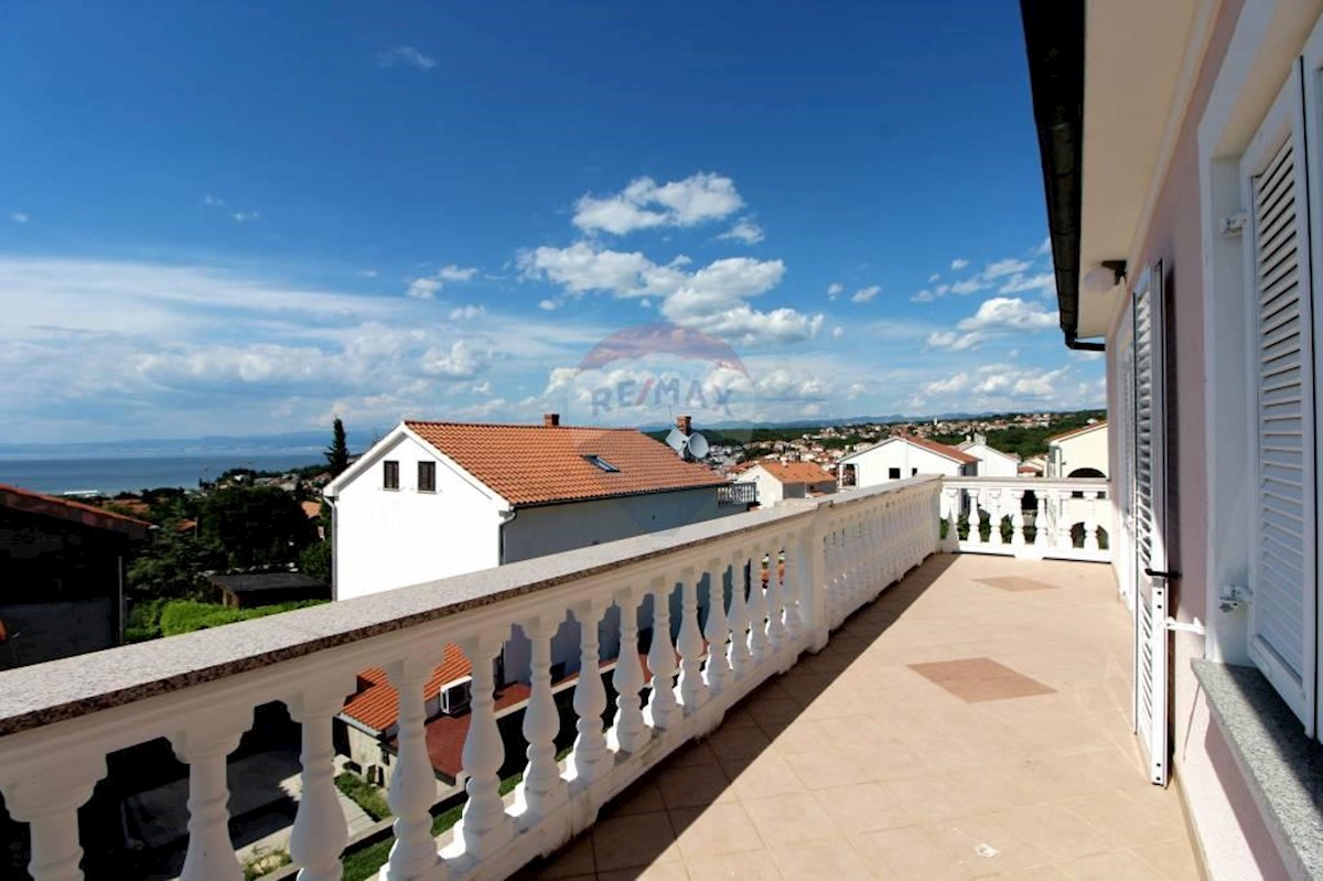 Apartma Na predaj - PRIMORSKO-GORANSKA  KRK 