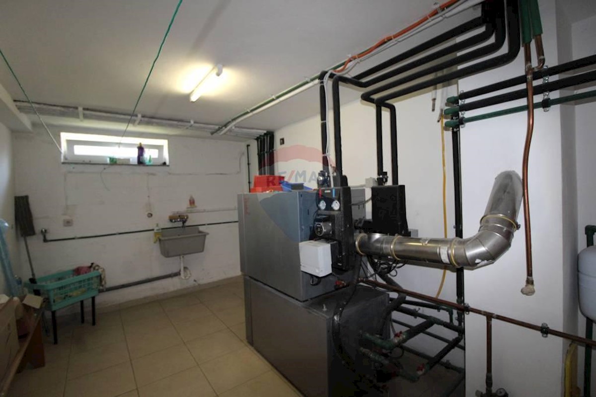 Apartma Na predaj - PRIMORSKO-GORANSKA  KRK 