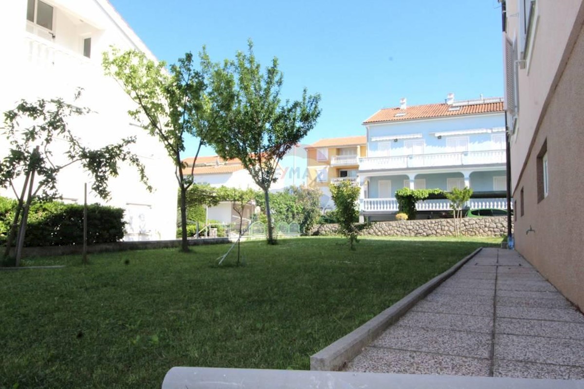Apartma Na predaj - PRIMORSKO-GORANSKA  KRK 