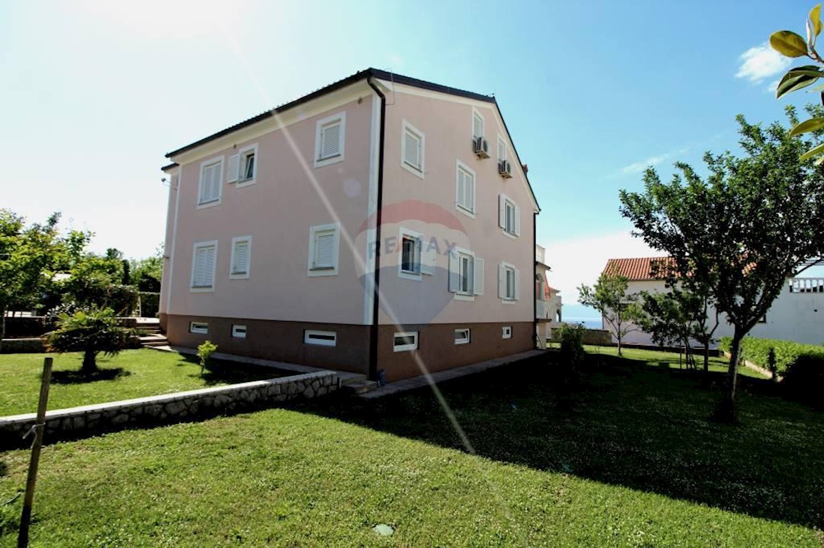 Apartma Na predaj - PRIMORSKO-GORANSKA  KRK 