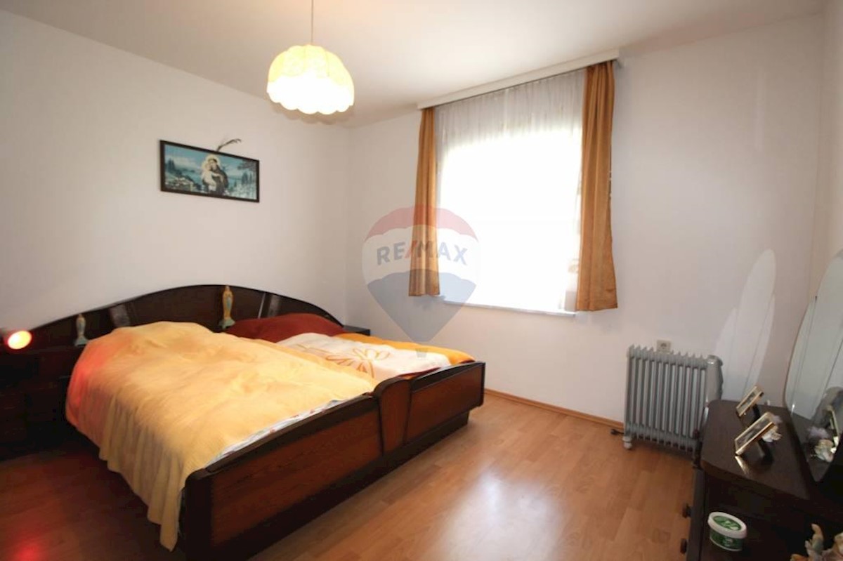 Apartma Na predaj - PRIMORSKO-GORANSKA  KRK 