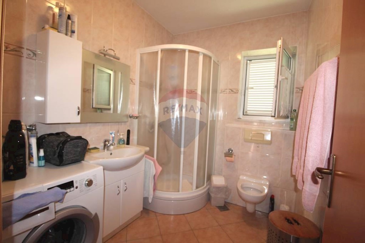 Apartma Na predaj - PRIMORSKO-GORANSKA  KRK 