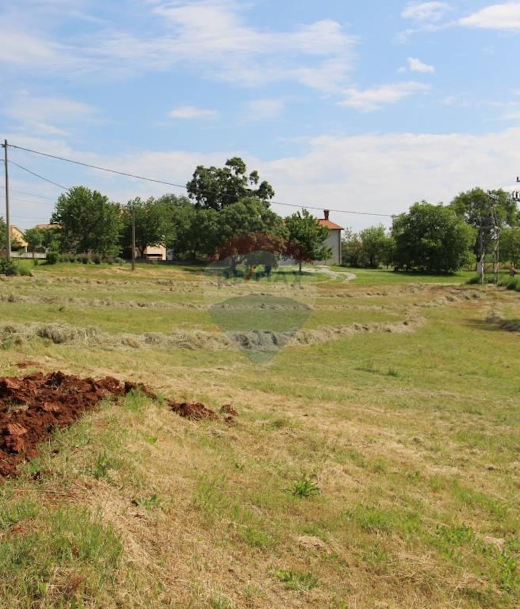 Terreno In vendita - ISTARSKA  KAROJBA 